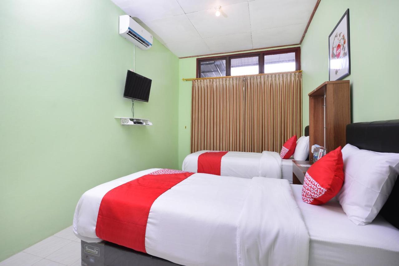 Super Oyo 1046 Omah Pathok Hotel Yogyakarta Exterior photo