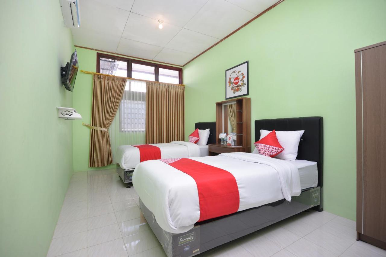 Super Oyo 1046 Omah Pathok Hotel Yogyakarta Exterior photo